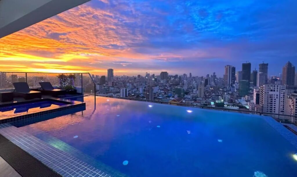 Appartement à Phnom Penh avec piscine rooftop et vue panoramique